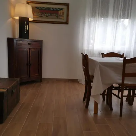 Belli Dentro Nocleg ze śniadaniem *