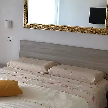Belli Dentro Bed and breakfast